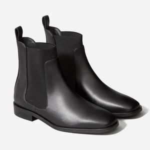 Everlane Leather Chelsea boot
